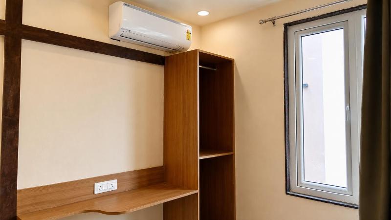 Hari Niwaas Guest House By VM Stays near Ghat and temple - image 7