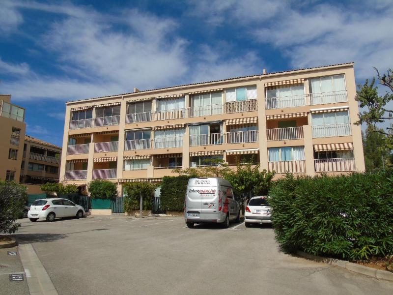 Appartement charmant à Bandol 30 m² avec vue sur la mer. - image 25