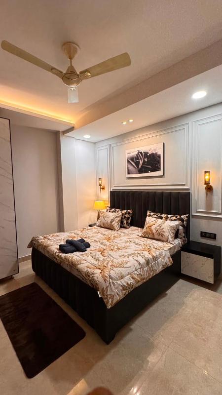 Luxury 1BHK Near Cyber City - image 15