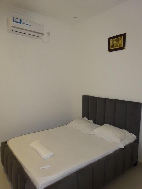 Room View boutique - image 4