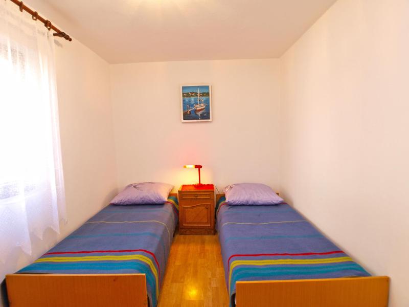 Apartment image 4