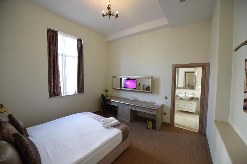 Suite image 4
