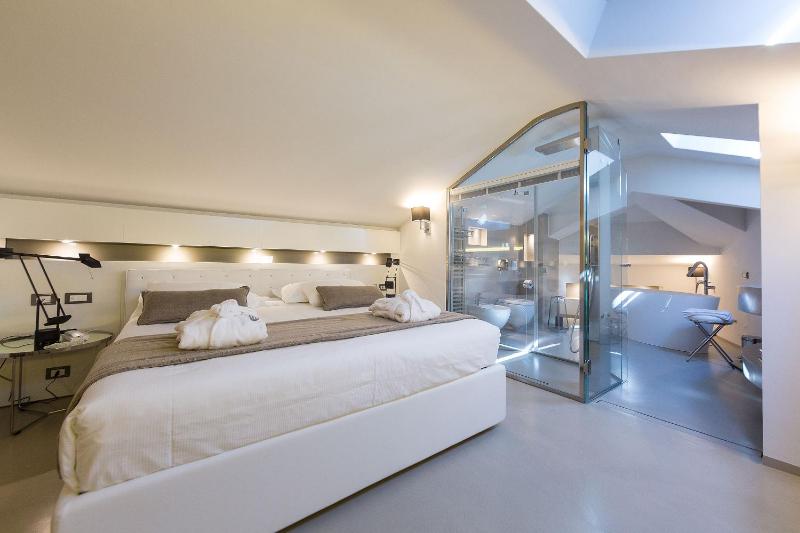 Suite image 4