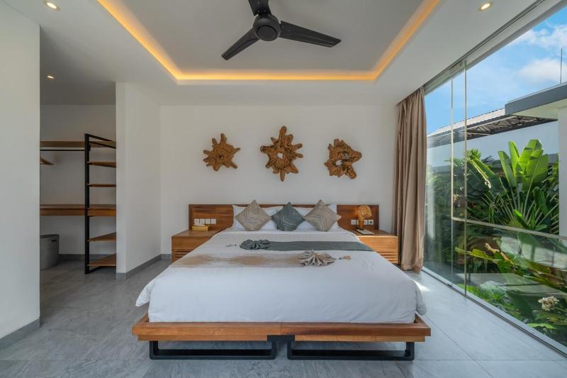 The Jendela House - Luxury 5BR Canggu Villa with Sauna Jacuzzi and Rooftop - image 49