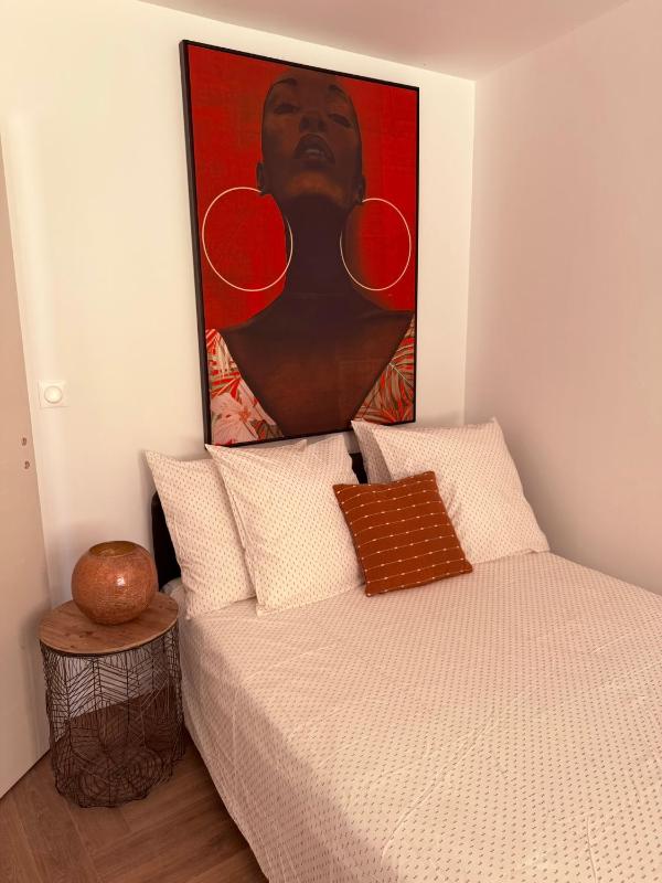 Heritage Suites- Palais des Papes & Pont d'Avignon- Clim - image 5