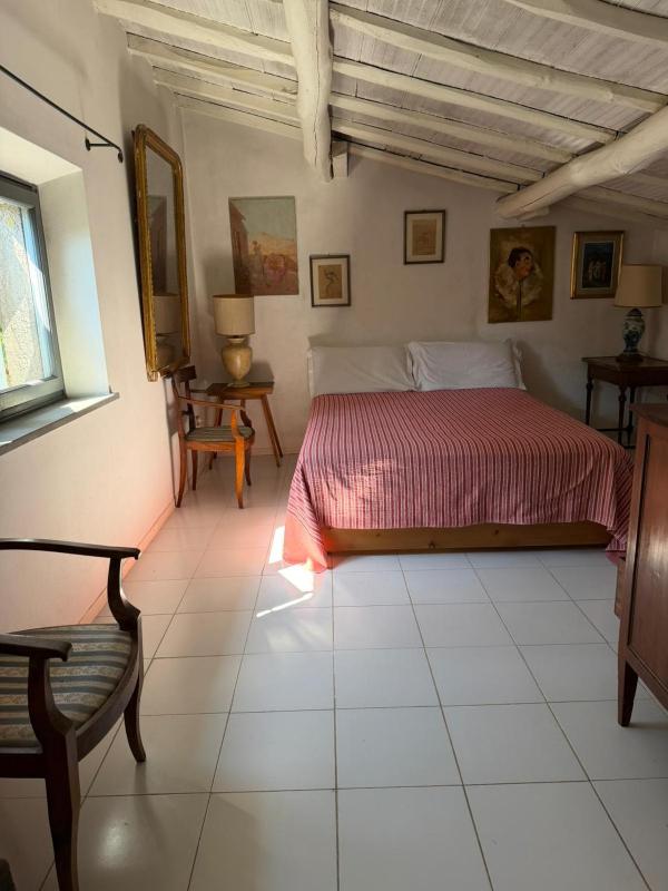 Appartamento in Villa con Piscina - image 8