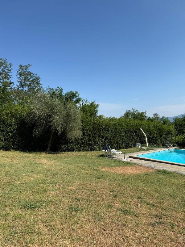 Appartamento in Villa con Piscina - image 7