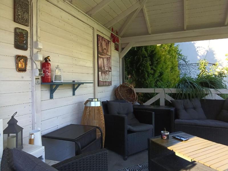 Studio SeaSunflowers Orowo Vintage Guest House - Secret Garden near Sopot - image 18