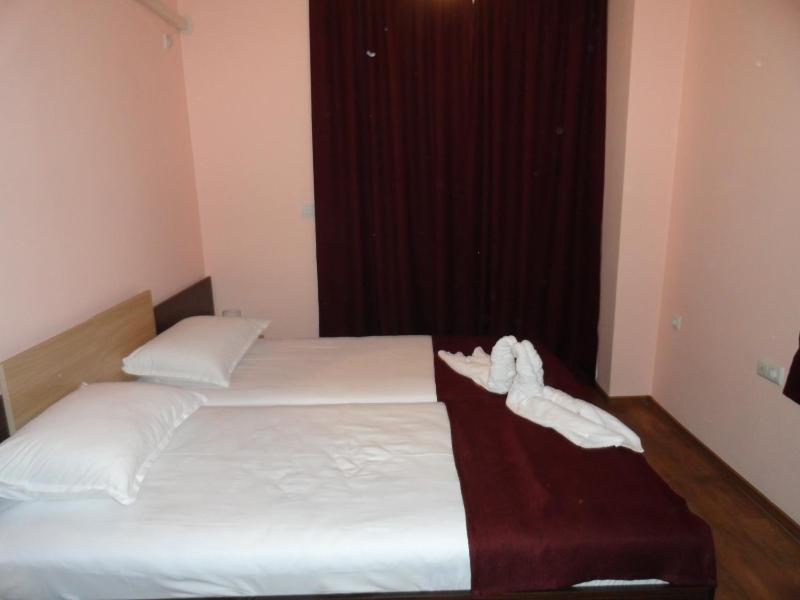 Two-Bedroom Apartment (4 Adults + 2 Children) image 2
