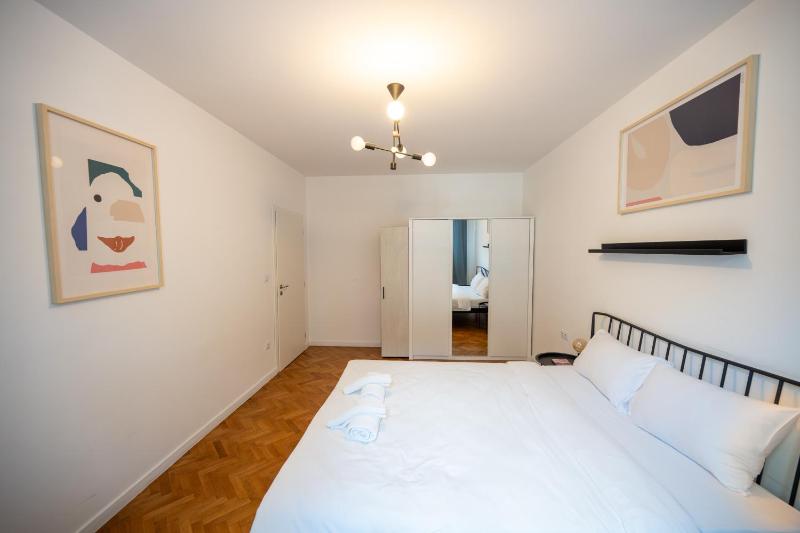 Modern and Design apartments in top center - image 15
