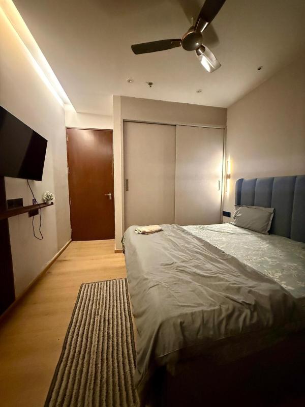 Premium 2BHK Studio Couple Friendly - image 9