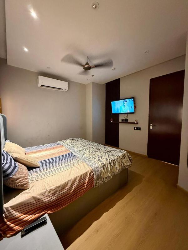 Premium 2BHK Studio Couple Friendly - image 4