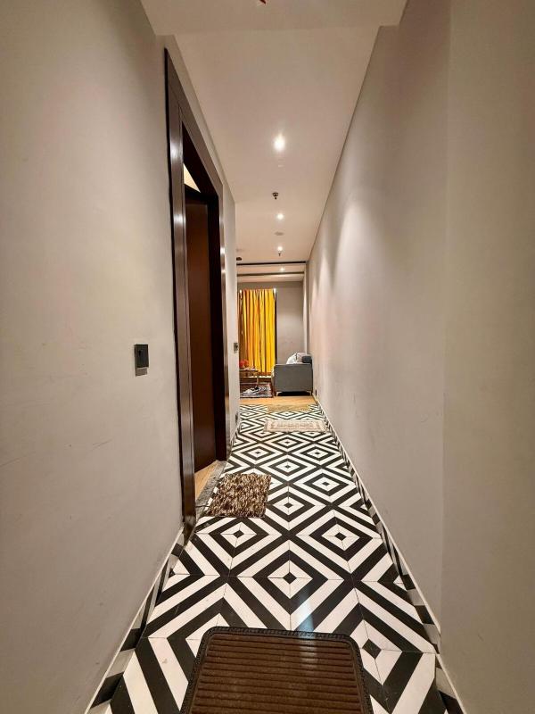 Premium 2BHK Studio Couple Friendly - image 7