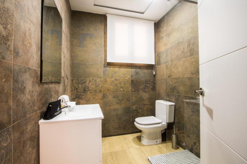 Valencia Luxury - Boutique Center - image 15