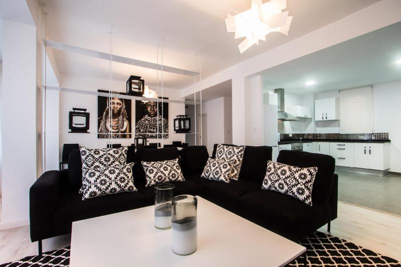 Valencia Luxury - Boutique Center - image 4