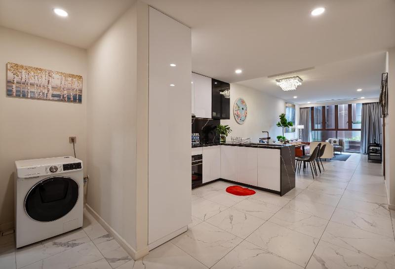 The Metropole Luxury Apartment Collection -Galleria - Opera - The Crest - image 16