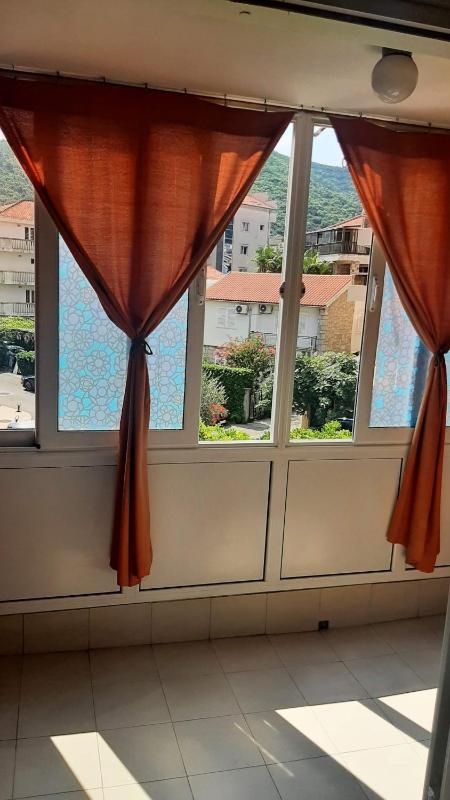 Oasis Apartment - image 9