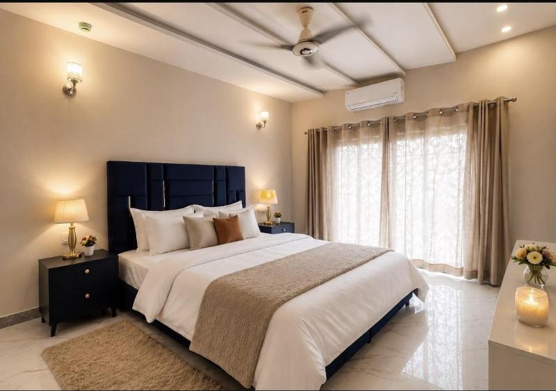 DHA Phase 9 Luxury 3BR 4 ACs Home Office Family Stay - image 10