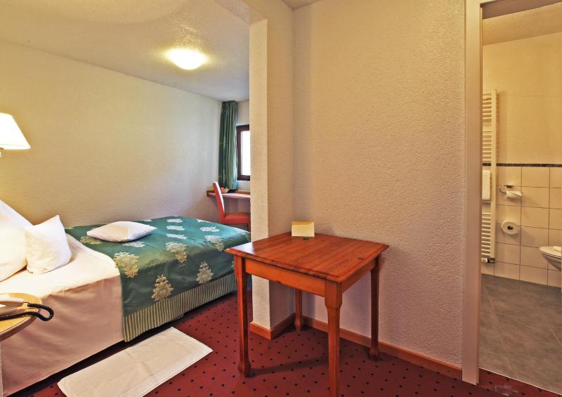 Standard Single Room image 1