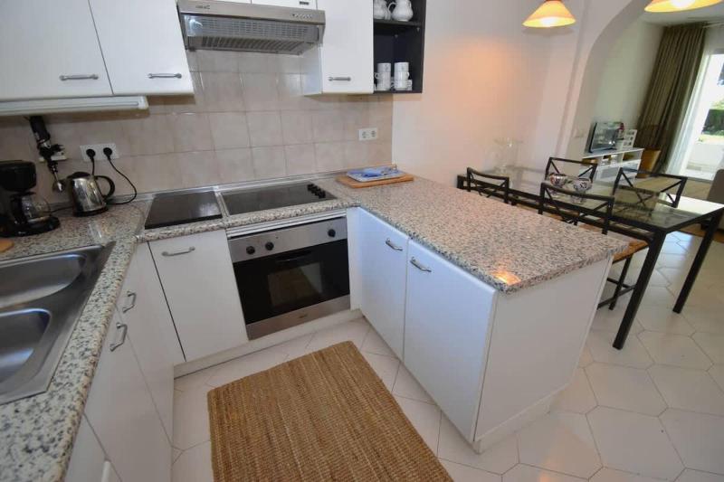 Ground Floor Apt with Pool & Garden Access - image 24