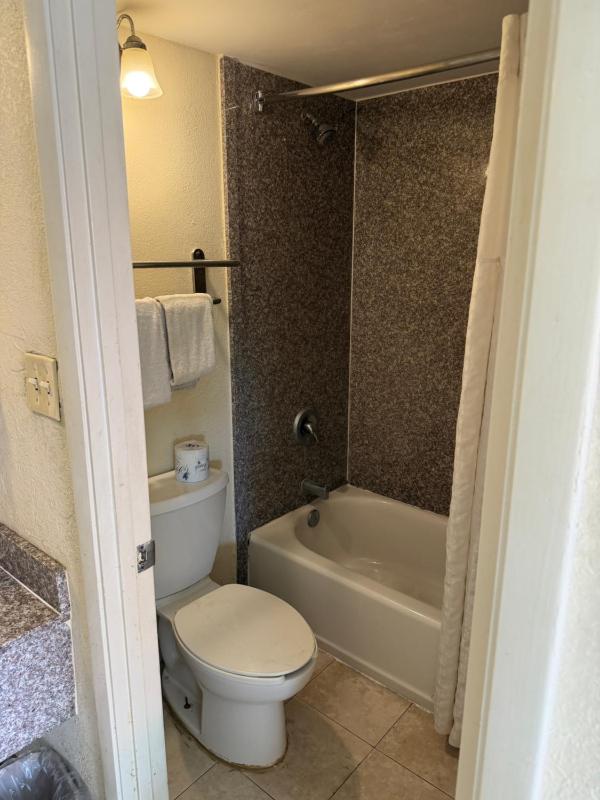Economy Inn Jax-OP - image 19