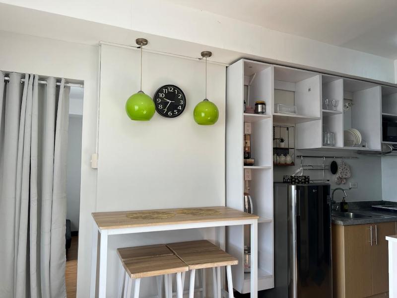 Alba 1BR for 8 Mesaverte | Near SM Ayala Gaisano - image 12