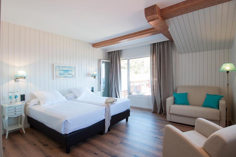 Hotel Aigua Blava - image 36