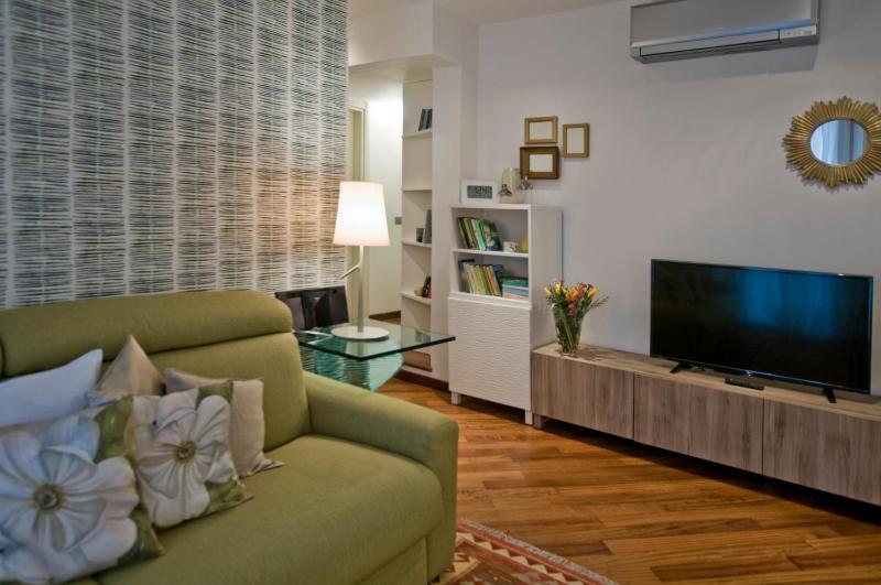 Deluxe Apartment image 1
