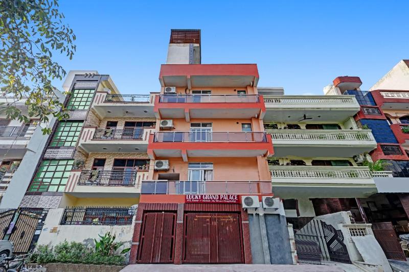 Townhouse Lucky Grand Palace - image 34