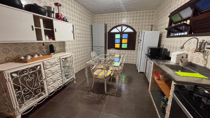 Casa da Vila charmosa e espaçosa fica a 150 metros da praia das castanheiras - image 35