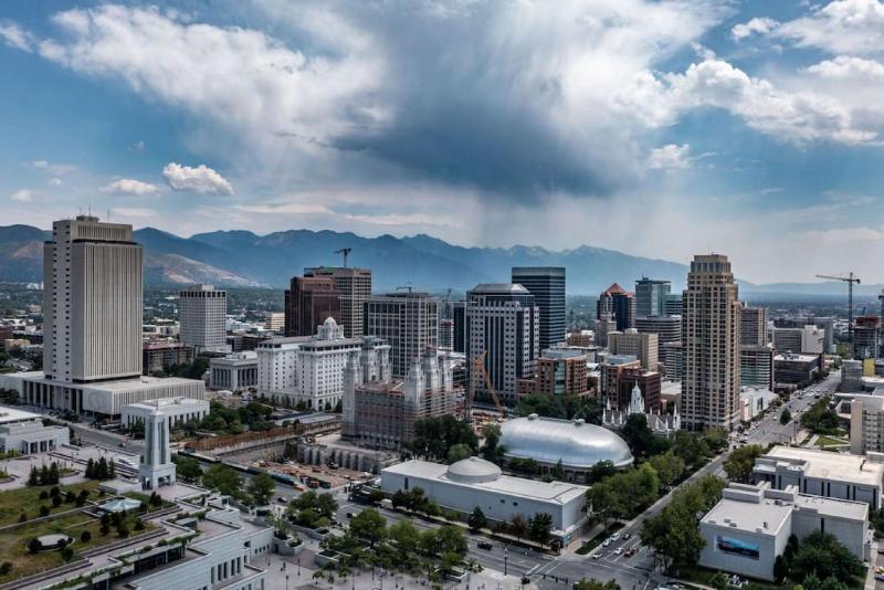 Private Pet Friendly Avenues Suite- of Downtown SLC - image 16