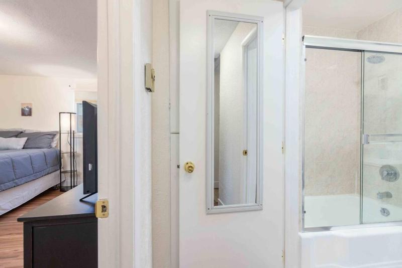 Millcreek Basecamp - Pet friendly and Convenient - image 5