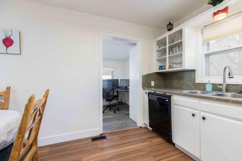 Millcreek Basecamp - Pet friendly and Convenient - image 7