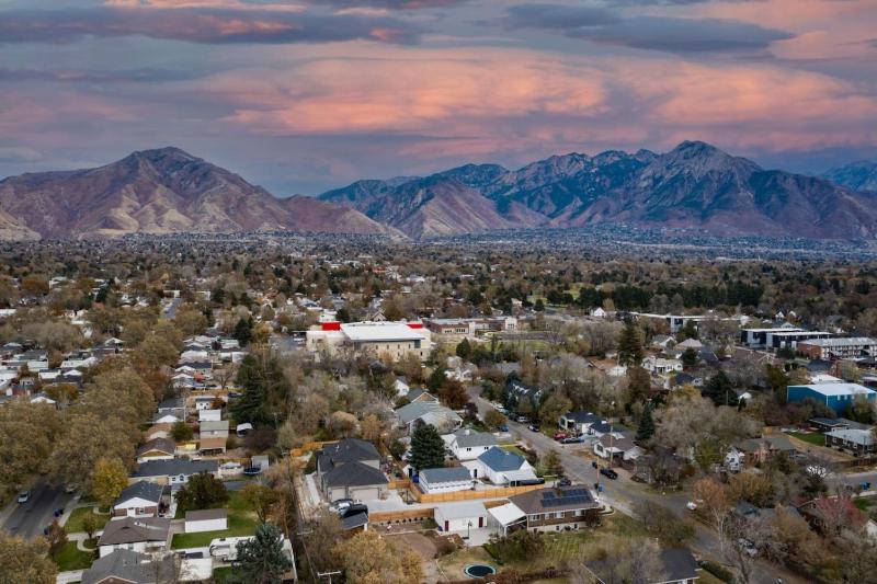 Millcreek Basecamp - Pet friendly and Convenient - image 12