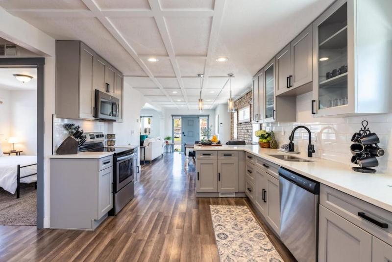 Cottage on Main - Only Minutes to Downtown SLC - image 20