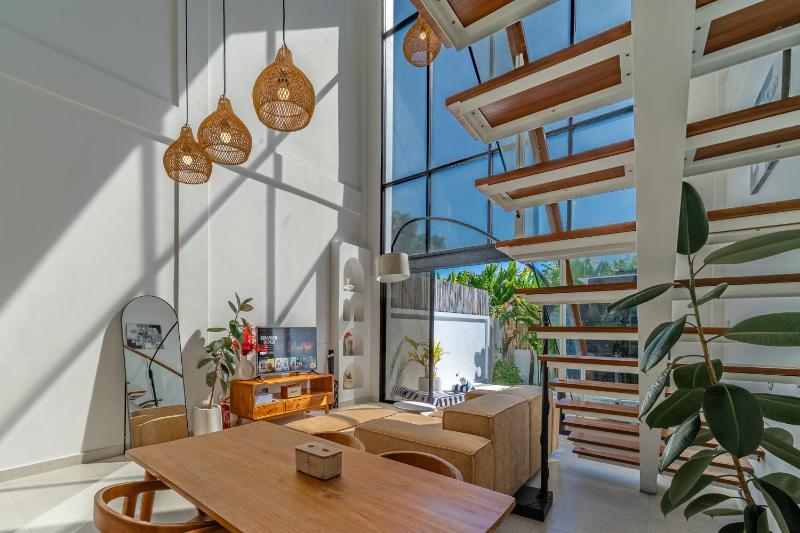 Garita - New Sleek 2BR Canggu Villa 10 Mins to Beach Life! - image 32