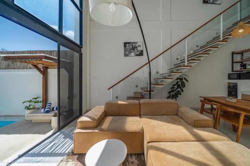 Garita - New Sleek 2BR Canggu Villa 10 Mins to Beach Life! - image 30