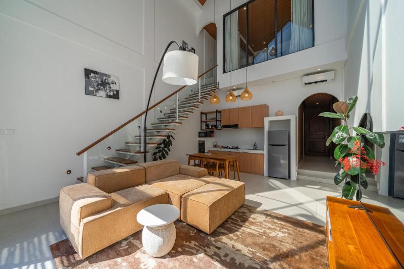 Garita - New Sleek 2BR Canggu Villa 10 Mins to Beach Life! - image 29