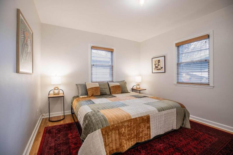 Sugar House Basecamp - 30 Minutes to Ski Resorts - image 32