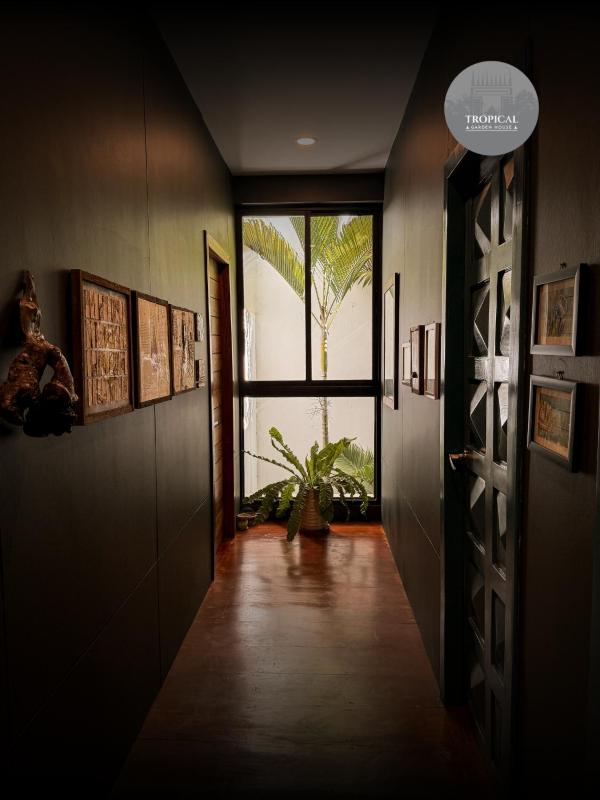 Tropical Garden House - image 16