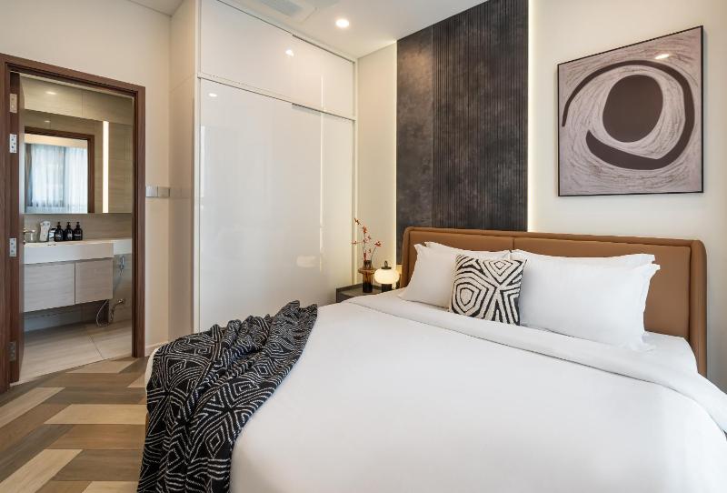 The Metropole Suites & Residences - image 5