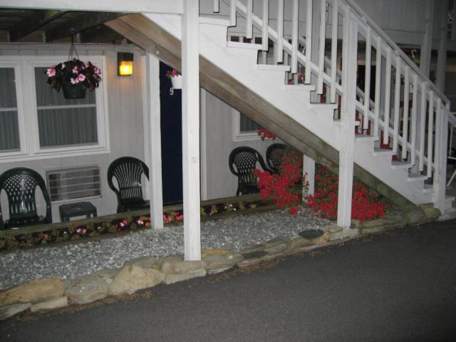 Double Room with Garden View image 2