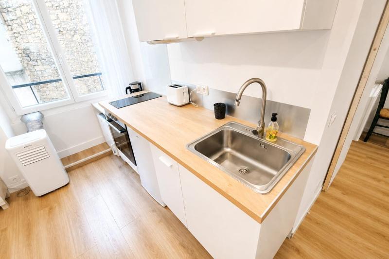 Apartment in the heart of Nîmes - image 13