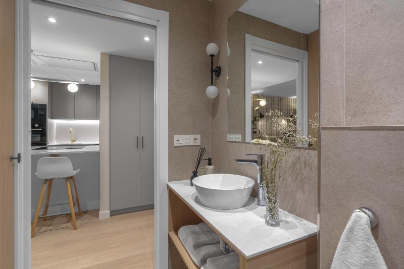 Monthly Triunfo 3 APT by Sweet Home San Sebastian Rentals - image 8