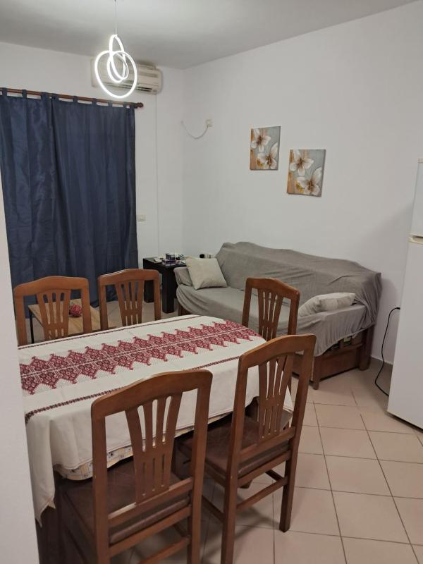 Nardi Beach Apartment 8 Golem - image 2