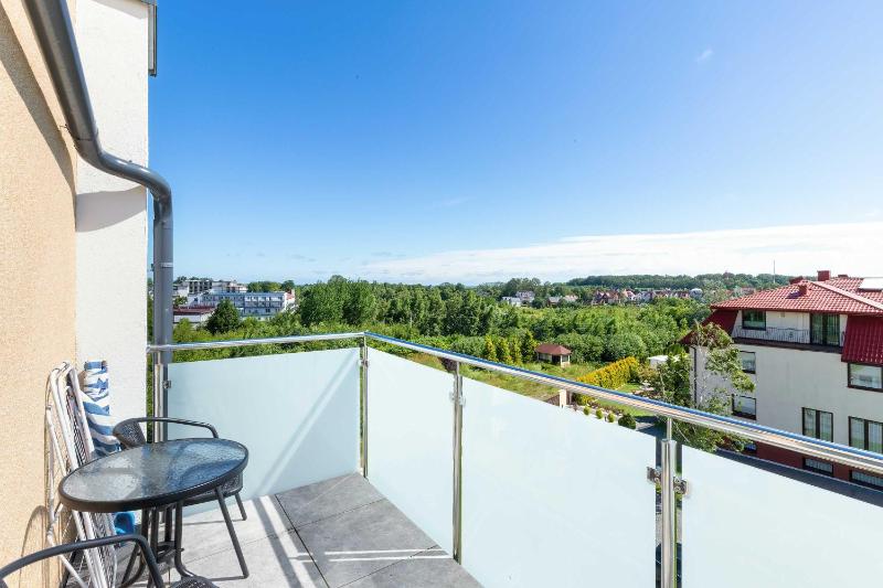 Przytulny Apartament Blisko Nadmorskich Atrakcji by Noclegi Renters - image 9