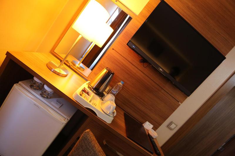 Double or Twin Room image 2