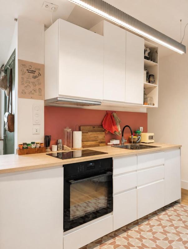 Apartment with rooftop views - image 13