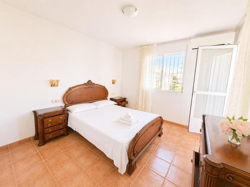Villa Tres Playas - Gran patio privado - Piscina - ALBERT VILLAS - image 17
