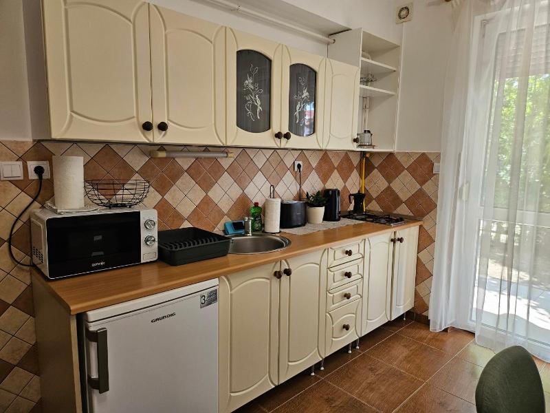 Zoli Apartmanok-Maya Kölcsey 34-36 - image 22
